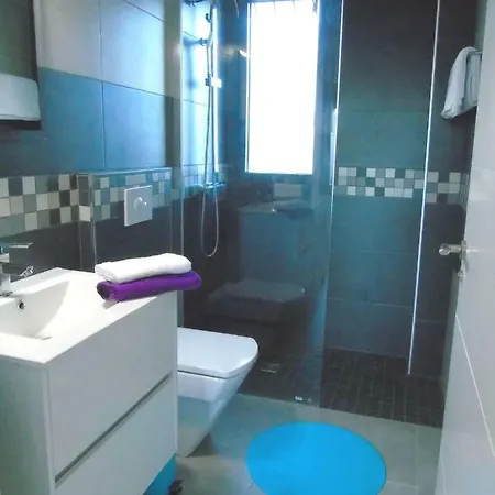 Proche Avec Piscine Appartement *